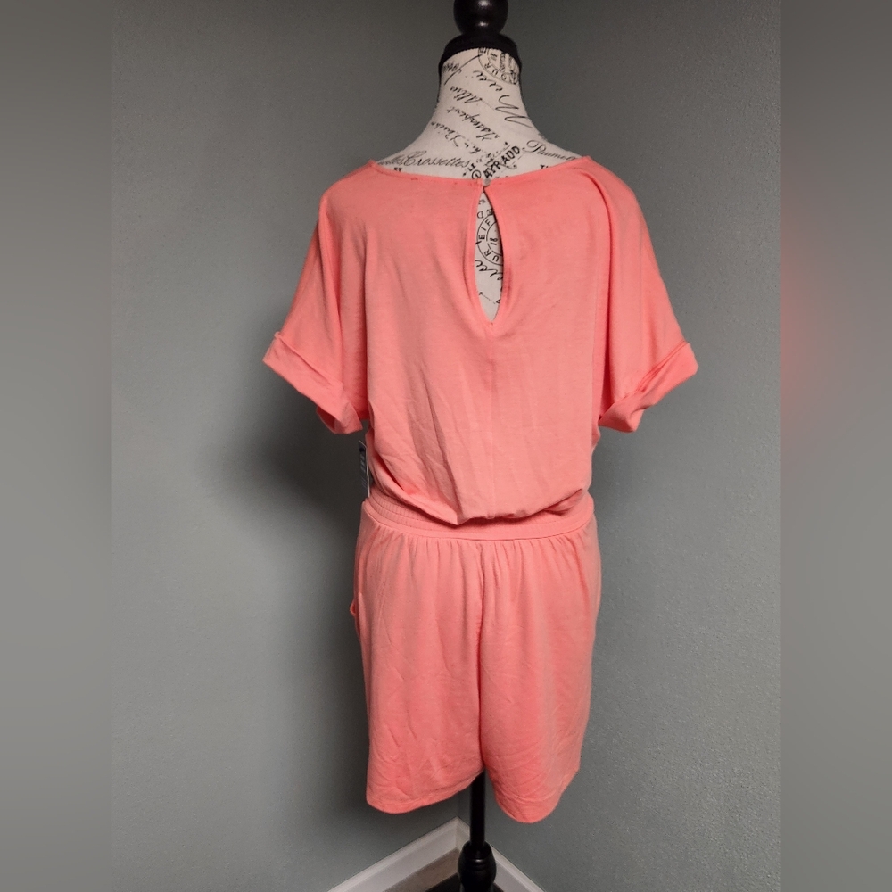 Express Coral Romper - Picture 2 of 5
